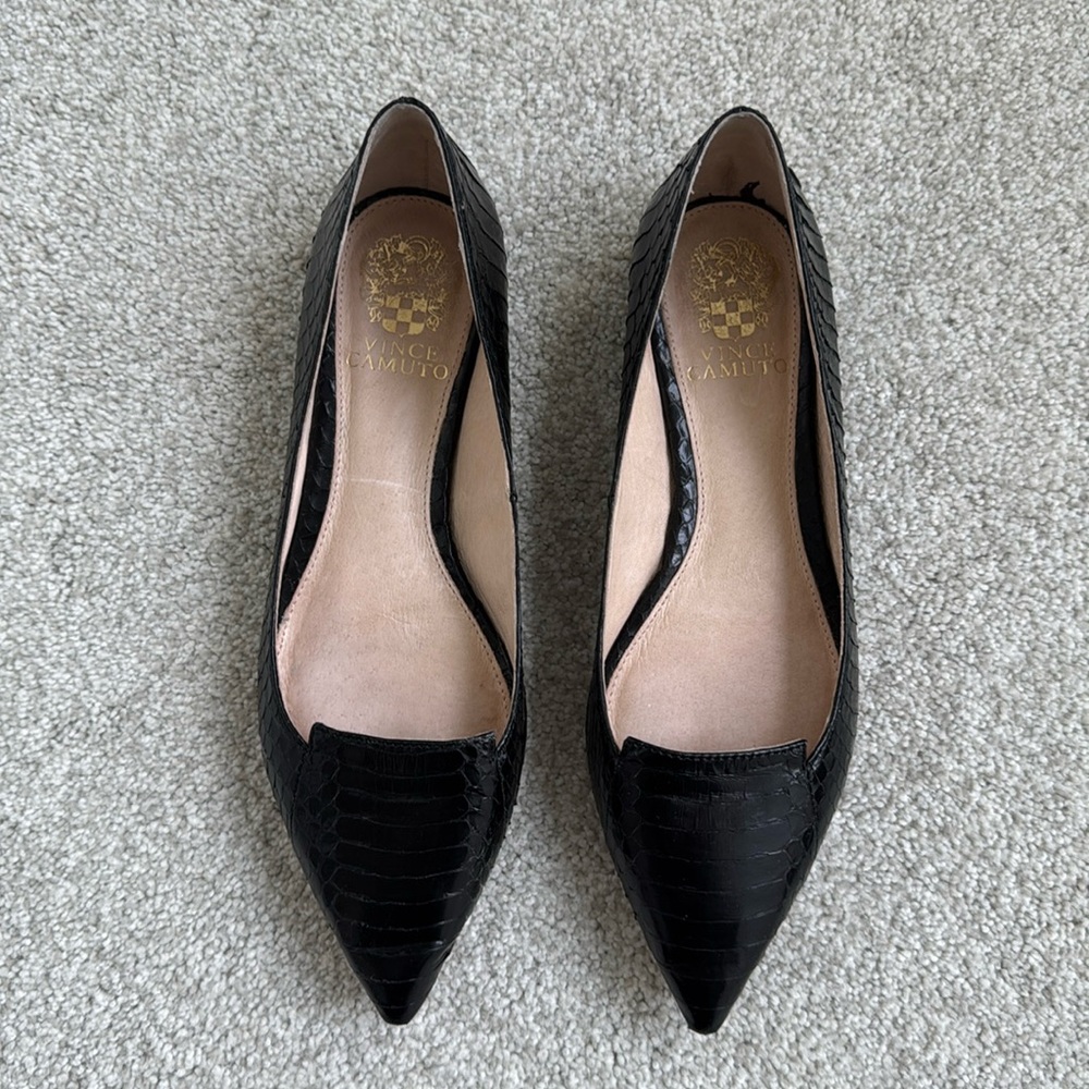Vince Camuto Flats